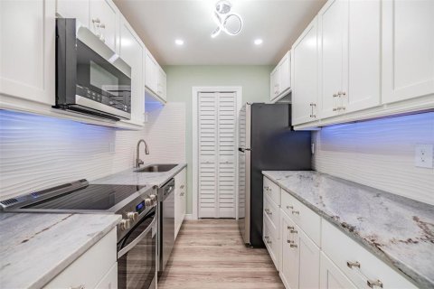 Condominio en alquiler en Clearwater, Florida, 1 dormitorio, 53.05 m2 № 1619065 - foto 7