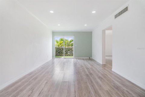 Condominio en alquiler en Clearwater, Florida, 1 dormitorio, 53.05 m2 № 1619065 - foto 8