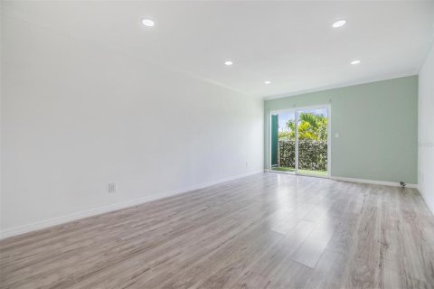 Condominio en alquiler en Clearwater, Florida, 1 dormitorio, 53.05 m2 № 1619065 - foto 14