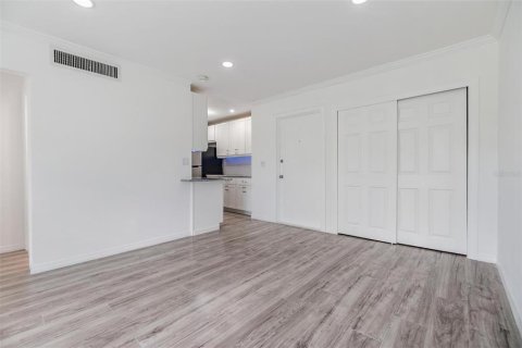 Condominio en alquiler en Clearwater, Florida, 1 dormitorio, 53.05 m2 № 1619065 - foto 13