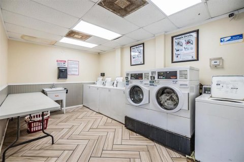 Condominio en alquiler en Clearwater, Florida, 1 dormitorio, 53.05 m2 № 1619065 - foto 24