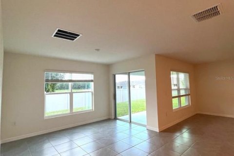 Casa en alquiler en Summerfield, Florida, 3 dormitorios, 155.33 m2 № 1849684 - foto 9