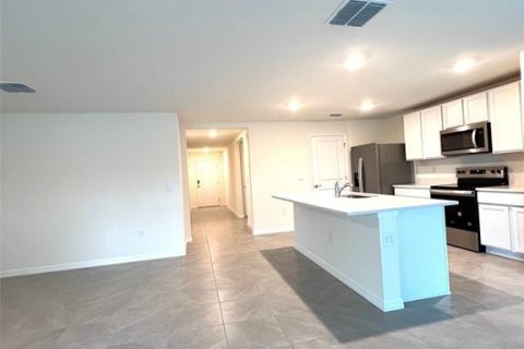 Casa en alquiler en Summerfield, Florida, 3 dormitorios, 155.33 m2 № 1849684 - foto 6