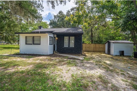 House in Leesburg, Florida 3 bedrooms, 96.25 sq.m. № 2400384 - photo 2