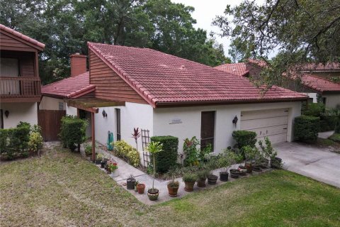 Villa ou maison à vendre à Winter Springs, Floride: 3 chambres, 146.23 m2 № 1901016 - photo 1