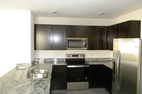 Villa ou maison à louer à Wesley Chapel, Floride: 3 chambres, 143.63 m2 № 2266271 - photo 3