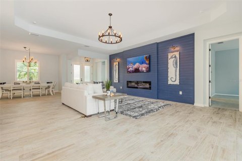 Casa en venta en Bradenton, Florida, 5 dormitorios, 264.96 m2 № 1849377 - foto 10