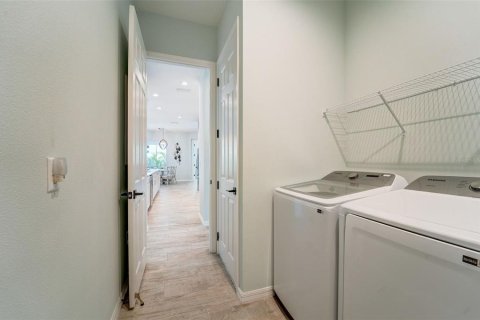 Casa en venta en Bradenton, Florida, 5 dormitorios, 264.96 m2 № 1849377 - foto 13