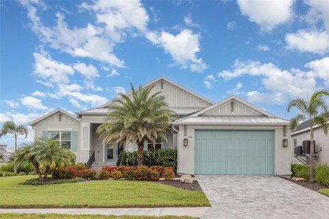 Casa en venta en Bradenton, Florida, 5 dormitorios, 264.96 m2 № 1849377 - foto 1