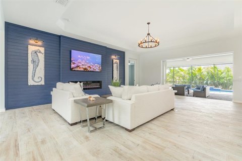 Casa en venta en Bradenton, Florida, 5 dormitorios, 264.96 m2 № 1849377 - foto 8