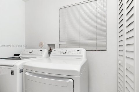 Купить таунхаус в Тамарак, Флорида 3 спальни, 151.15м2, № 2030171 - фото 25