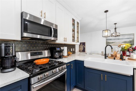 Купить таунхаус в Тамарак, Флорида 3 спальни, 151.15м2, № 2030171 - фото 13