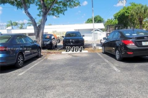 Condo in North Miami Beach, Florida, 1 bedroom  № 1745925 - photo 30