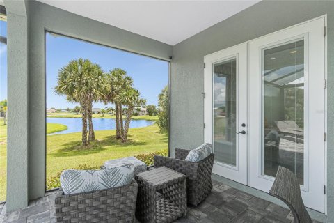 House in Punta Gorda, Florida 4 bedrooms, 207.92 sq.m. № 1919091 - photo 25