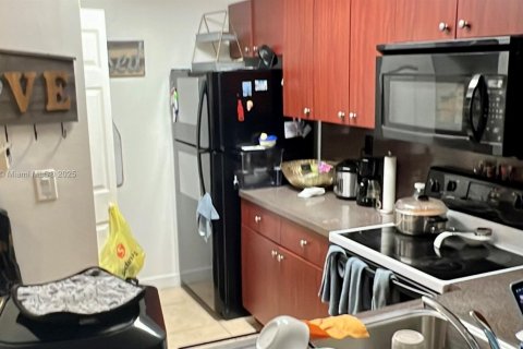 Condominio en alquiler en Miami, Florida, 3 dormitorios, 108.23 m2 № 1954123 - foto 6