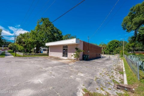 Commercial property in Daytona Beach, Florida 201.04 sq.m. № 1564725 - photo 2
