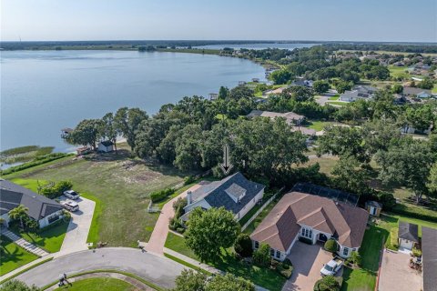 House in Auburndale, Florida 2 bedrooms, 276.94 sq.m. № 1755065 - photo 6