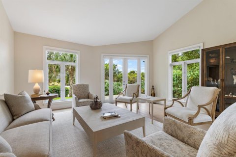 Townhouse in Jupiter, Florida 3 bedrooms, 283.07 sq.m. № 2392321 - photo 9