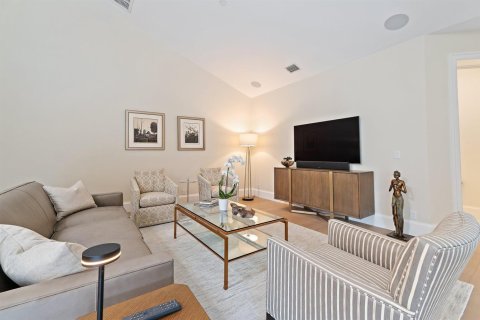 Townhouse in Jupiter, Florida 3 bedrooms, 283.07 sq.m. № 2392321 - photo 19