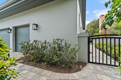 Townhouse in Jupiter, Florida 3 bedrooms, 283.07 sq.m. № 2392321 - photo 3