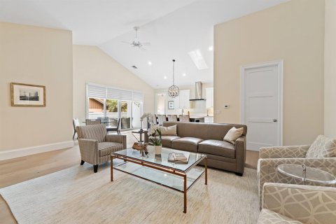 Townhouse in Jupiter, Florida 3 bedrooms, 283.07 sq.m. № 2392321 - photo 21