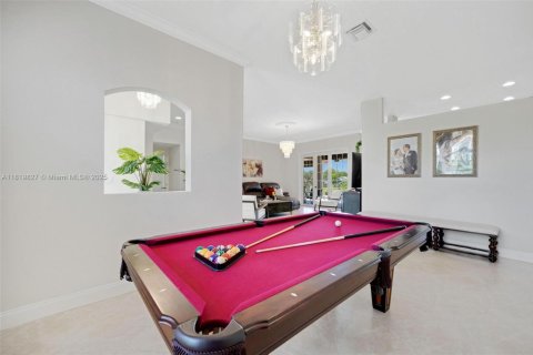 House in Southwest Ranches, Florida 7 bedrooms, 534.93 sq.m. № 1800648 - photo 9