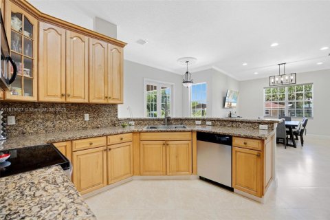 House in Southwest Ranches, Florida 7 bedrooms, 534.93 sq.m. № 1800648 - photo 8
