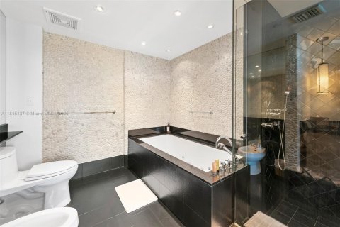 Купить кондоминиум в Майами-Бич, Флорида 2 спальни, 122.26м2, № 1980588 - фото 7