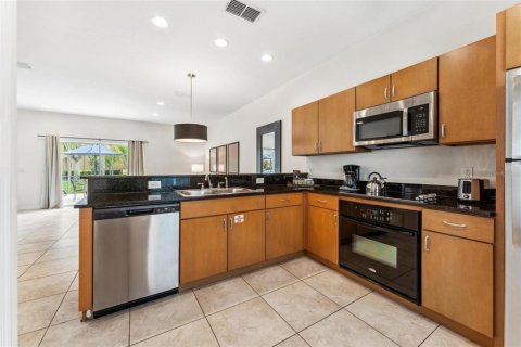 Townhouse in Kissimmee, Florida 3 bedrooms, 136.57 sq.m. № 1750646 - photo 14
