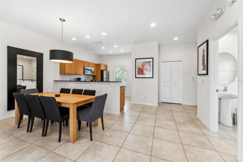 Townhouse in Kissimmee, Florida 3 bedrooms, 136.57 sq.m. № 1750646 - photo 10
