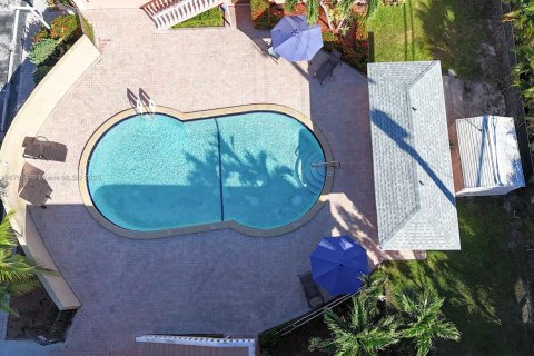 Apartamento en alquiler en Fort Lauderdale, Florida, 1 dormitorio, 55.74 m2 № 1951344 - foto 2