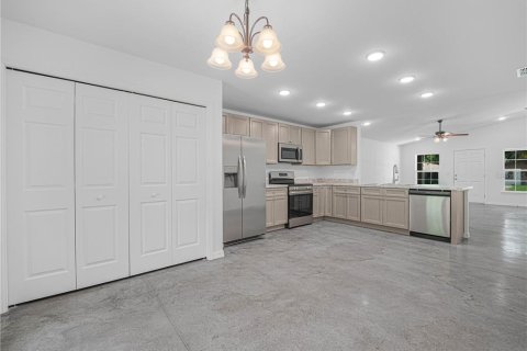 Villa ou maison à vendre à Auburndale, Floride: 3 chambres, 133.31 m2 № 2299387 - photo 6