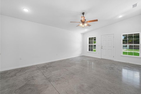 Villa ou maison à vendre à Auburndale, Floride: 3 chambres, 133.31 m2 № 2299387 - photo 3