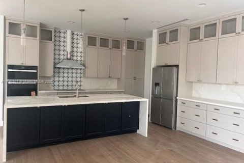 Casa en venta en Homestead, Florida, 5 dormitorios, 289.86 m2 № 1490815 - foto 6