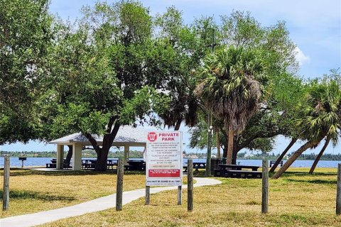 Land in Port Charlotte, Florida № 2159799 - photo 11