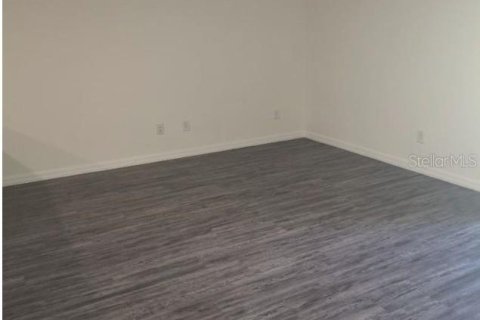 Immobilier commercial à vendre à Punta Gorda, Floride: 6 chambres, 240.8 m2 № 2231184 - photo 4