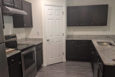 Immobilier commercial à vendre à Punta Gorda, Floride: 6 chambres, 240.8 m2 № 2231184 - photo 2