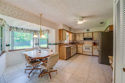 House in Port Orange, Florida 2 bedrooms, 136.29 sq.m. № 1561799 - photo 9