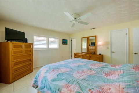House in Port Orange, Florida 2 bedrooms, 136.29 sq.m. № 1561799 - photo 15