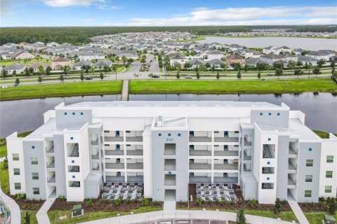 Кондоминиум с 3 комнатами в Киссимми, Флорида № 2097318