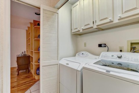 Touwnhouse à vendre à Saint Petersburg, Floride: 2 chambres, 201.41 m2 № 1909882 - photo 27