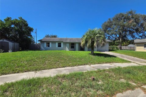 Villa ou maison à Casselberry, Floride 4 chambres, 106.84 m2 № 2415261