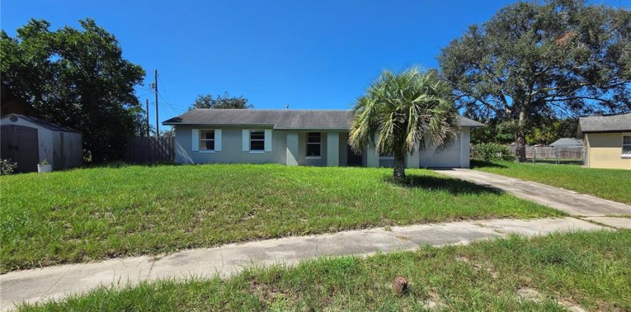 Villa ou maison à Casselberry, Floride 4 chambres, 106.84 m2 № 2415261