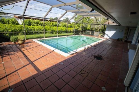 Casa en alquiler en Miami, Florida, 3 dormitorios, 179.77 m2 № 1998933 - foto 8