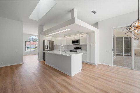 Купить виллу или дом в Энглвуд, Флорида 10 комнат, 202.16м2, № 1542637 - фото 18