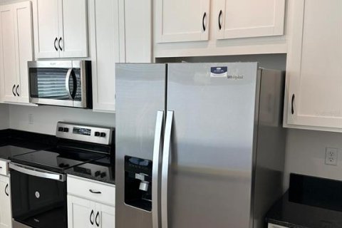 Touwnhouse à louer à Kissimmee, Floride: 3 chambres, 144.56 m2 № 2437356 - photo 4