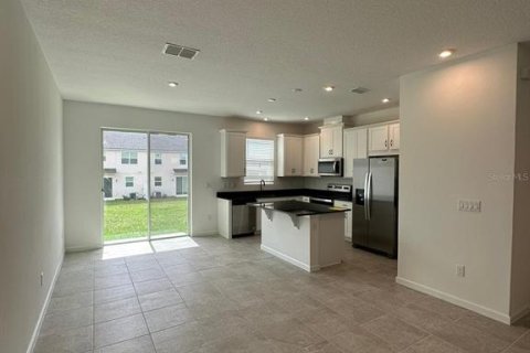 Touwnhouse à louer à Kissimmee, Floride: 3 chambres, 144.56 m2 № 2437356 - photo 6
