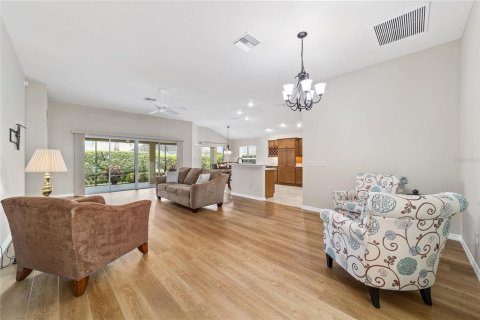 Casa en venta en The Villages, Florida, 3 dormitorios, 181.44 m2 № 1855546 - foto 14