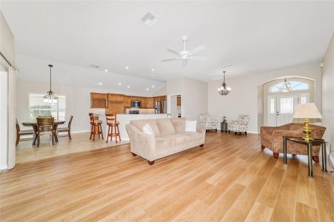 Casa en venta en The Villages, Florida, 3 dormitorios, 181.44 m2 № 1855546 - foto 22