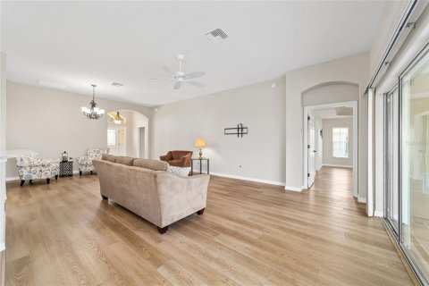 Casa en venta en The Villages, Florida, 3 dormitorios, 181.44 m2 № 1855546 - foto 20